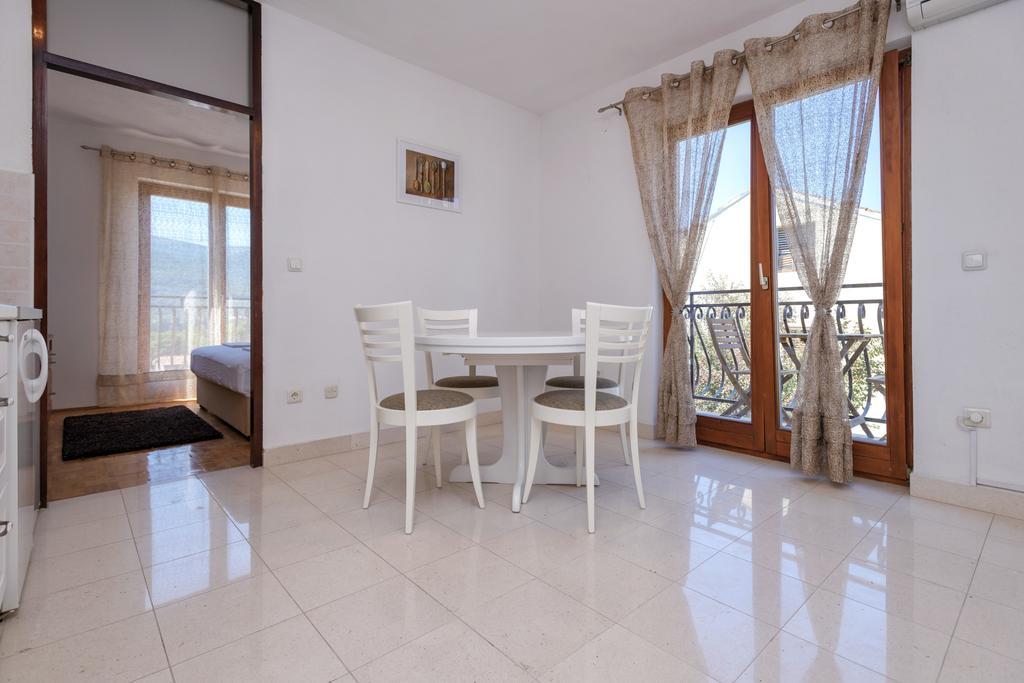 Mi Apartment Stari Grad  Exterior foto